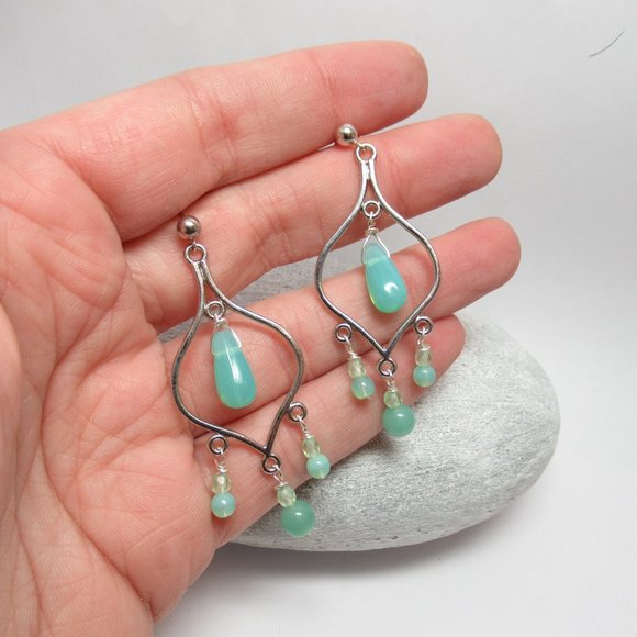 Uranium glass bead chandelier earrings - Picture 7 of 10